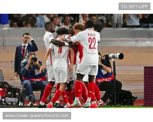 杜罗补时绝平塞维利亚,瓦伦西亚球迷狂欢庆祝 杜罗补时绝平塞维利亚,瓦伦西亚球迷狂欢庆祝